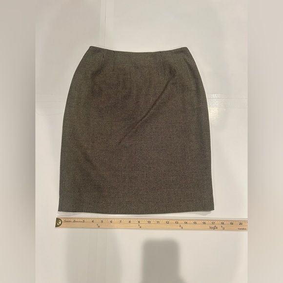 Linda Allard Ellen Tracy Pencil Skirt 8 Silk Wool Blend Tan Zipper Business - Picture 7 of 8